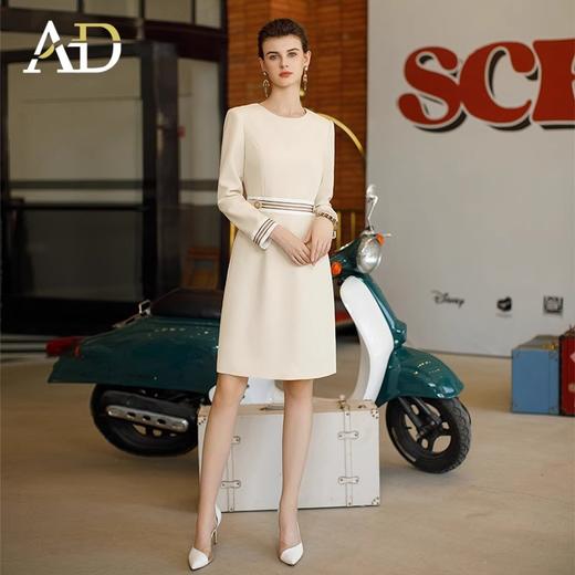 媛小香风连衣裙女气质通勤OL职场女装高级感米色西装裙 商品图0