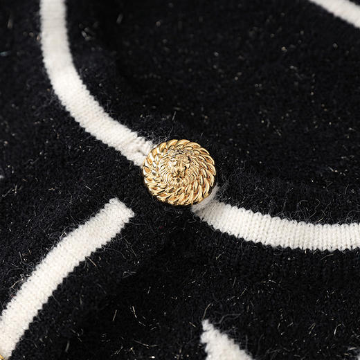 过年穿百搭不挑人，减龄亮丝提花针织开衫上衣女装WLZD-2401104 商品图2