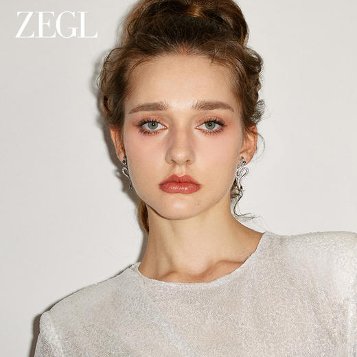 ZEGL设计师龙吟系列龙年本命年耳环女秋冬高级感耳钉新年银针耳饰 商品图7