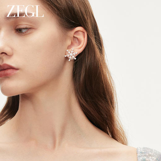 ZEGL法式雪花人造珍珠耳环女2023新款爆款秋冬高级感耳钉银针耳饰 商品图3