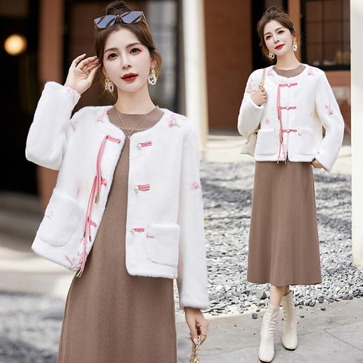 冬季新款，新中式盘扣时尚皮毛一体外套HR-XXM90 商品图4