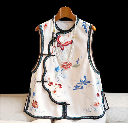 裁缝学苑AS171新中式刺绣国风马甲纸样背心女秋装新款改良国潮风圆领醋酸缎 商品图2