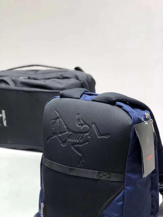 ARC'TERYX/始祖鸟 Blade 28 中性成人双肩包 电脑包 商品图2