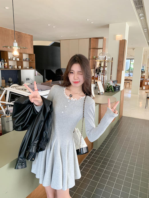 <曾小咸推荐>  2色蕾丝边领连衣裙  商品图7