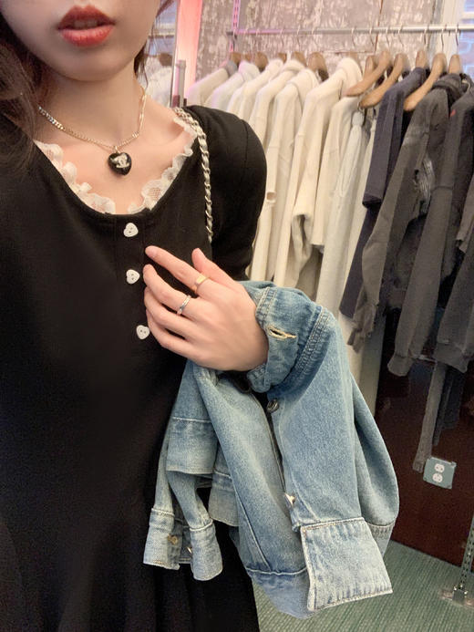 <曾小咸推荐>  2色蕾丝边领连衣裙  商品图3