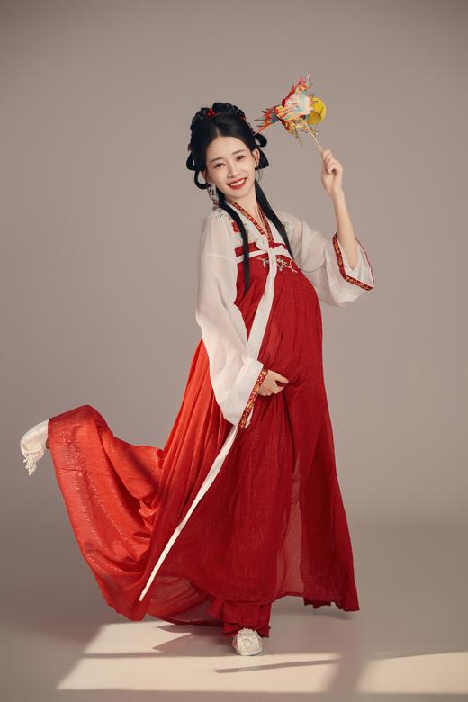 广州「玛瑞莎」0元孕妈照体验套餐，送2张精修底片，多门店通用！ 商品图1