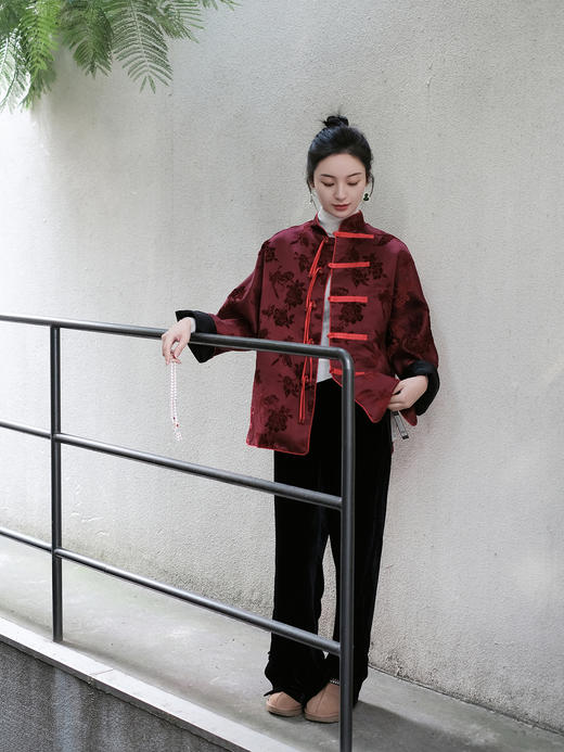 盛唐牡丹 |朱樱红真丝漳绒对襟外套-红底红纹样 商品图6