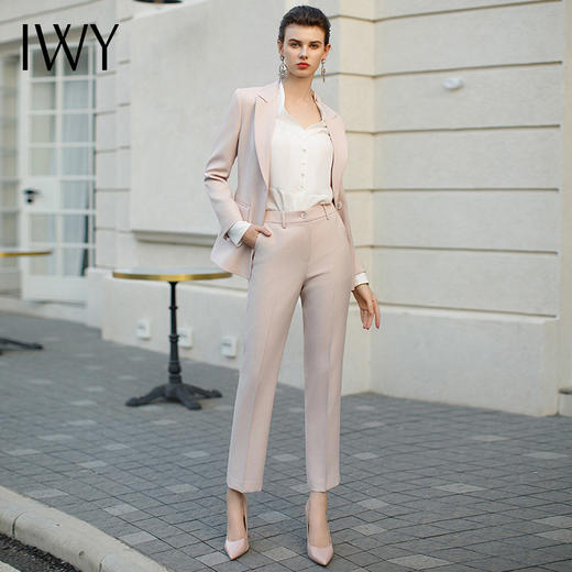 IWY/高端粉色西装套装女气质新闻主播上镜正装工作服简约干练职场正装CP1944-P 商品图2