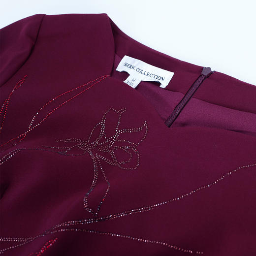 NA825斯尔丽春季新款优雅花瓣领简约修身烫钻收腰显瘦连衣裙 商品图4