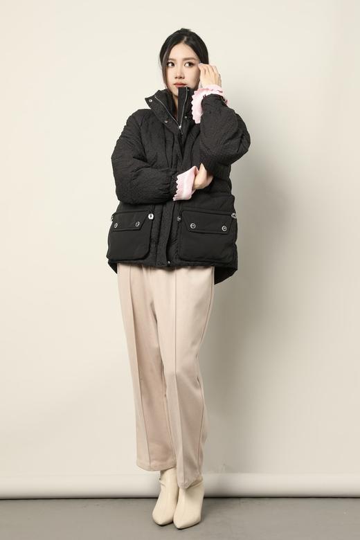 Kai & Kiera 黑色率性高领压纹羽绒服外套 17510 商品图1