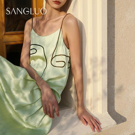 明星推荐】SANGLUO 真丝吊带睡裙不对称风琴褶抽象脸谱设计afterparty礼服裙