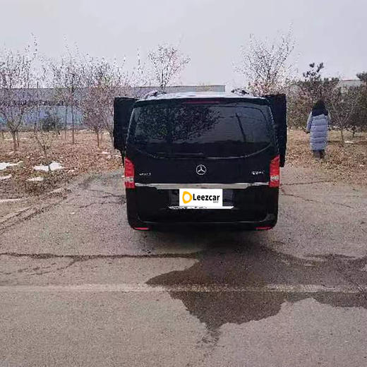 奔驰 V 260L 长轴距豪华版【长租-北京】 商品图5