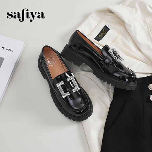 Safiya/索菲娅2024春季新品设计感英伦风水钻扣漆皮粗跟厚底乐福鞋 SF41112062 商品图2