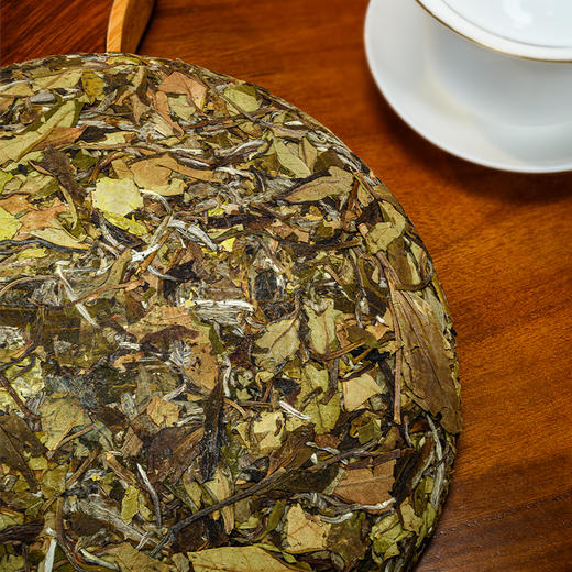 2020福鼎白茶东南多奇白牡丹孔雀饼300克/饼 商品图2