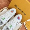 顶级代购级别 原版复刻 LV × 草间弥生 Trainer 运动鞋 每块格版 每一个花的位置 包括压花都与ZP保持一致 涂鸦趣味性很足 超级可爱 越看越喜欢！ 商品缩略图6
