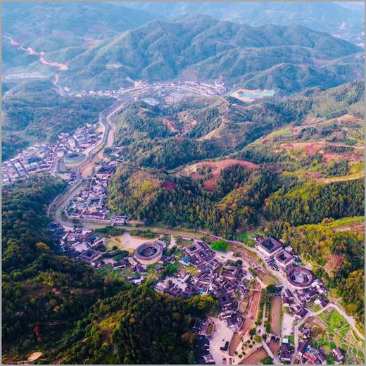 2月民俗节庆———福建闽西过大年：龙岩永定土楼、长汀客家山寨—丁屋岭、汀州古城、客家“闹春田”、罗坊“走古事”、古村落“游大龙”7天摄影采风活动 商品图8