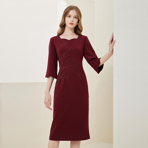 NA825斯尔丽春季新款优雅花瓣领简约修身烫钻收腰显瘦连衣裙 商品图0