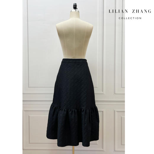 定制-精简质感-轻奢真丝 提花优雅舒适黑色花边A摆半身裙 2203002 商品图2