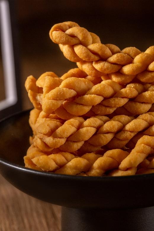 【现货】江小燕鸡内金山药薄饼、麻花；🥨养胃“小能手” 🍥零食界的一股“清流”60%鲜铁棍山药+3%鸡内金‼ 鲜香薄脆、药食同源、吃出好身体‍ 商品图4