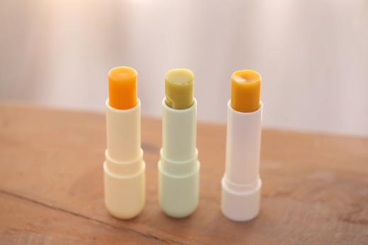 猫太推荐—Ayuskama润唇膏 商品图0