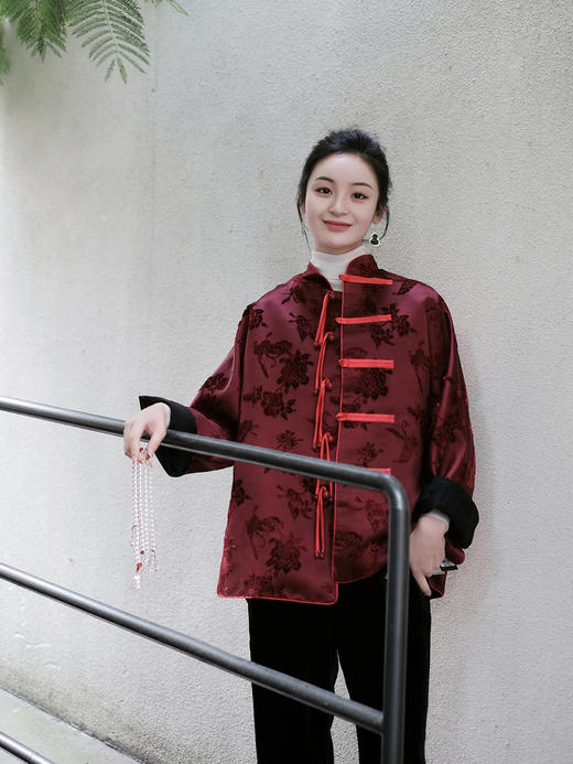 盛唐牡丹 |朱樱红真丝漳绒对襟外套-红底红纹样 商品图10