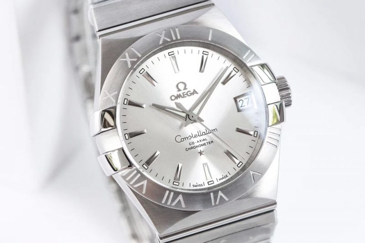 vs欧米茄顶级复刻表星座系列123.10.38.21.02.001腕表38直径 真假对比评测