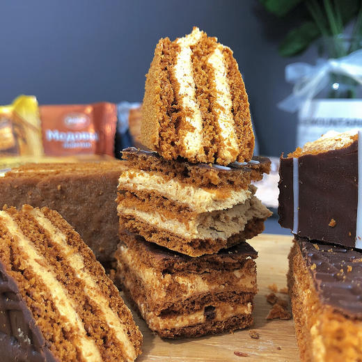 俄罗斯俄小淼牌经典提拉米苏风味蛋糕41g*16块 商品图1