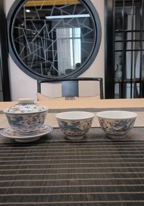 斗彩龙凤呈祥套组（1盖碗2杯）