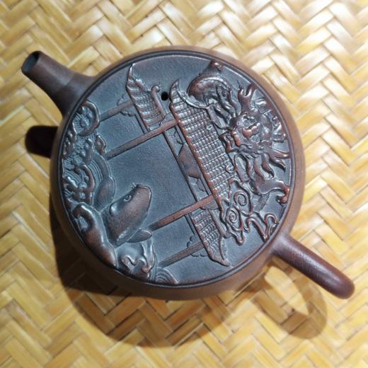 建陶精雕矮石瓢壶-鱼跃龙门 商品图0