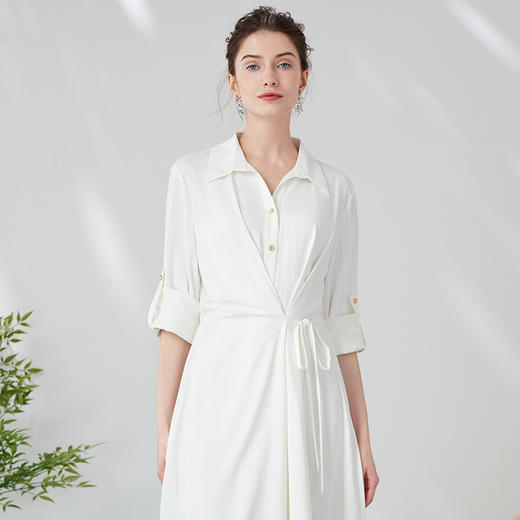 EITIE爱特爱气质通勤简约大气宽松系带收腰白色衬衫连衣裙24新款A2407303 商品图1