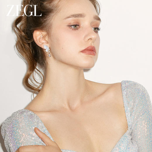 ZEGL冰晶蝴蝶珍珠耳饰女2024新款爆款春夏耳钉高级感925银针耳环 商品图3