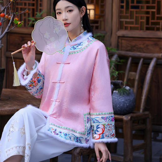 FLZD-23199新中式凤喜刺绣毛边拼接夹棉上衣女复古盘扣醋酸缎面上衣23199 商品图1
