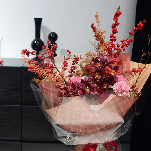 《腊冬》北美冬青大花蕙兰花束 商品图2