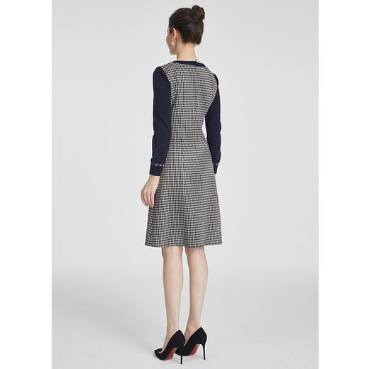 司歌假两件弹力格纹连衣裙长袖圆领冬女收腰显瘦A881172 商品图3