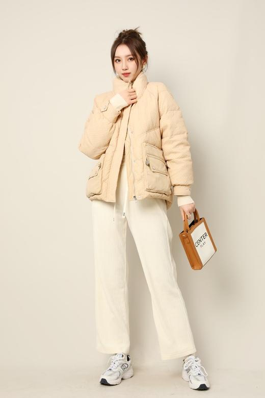 Kai & Kiera 浅卡其色高领压纹羽绒服外套 17405 商品图1