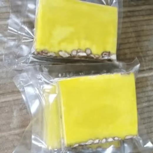 辽宁朝阳纯手工包制东北粘豆包 ，大黄米馅/白糯米馅480g*2袋 ，传统大锅蒸制，口感粘糯，味道纯美，皮儿薄馅儿大，吃上一口啊，小时候妈妈的味道，回味悠长~邮政快递辽宁省内包邮 商品图13