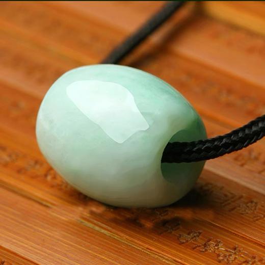 天然翡翠路路通吊坠 手链 转运珠 商品图0