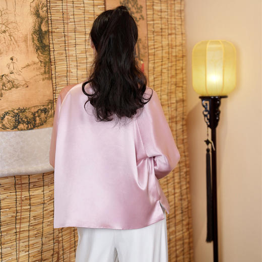 FLZD-A9482新中式重工刺绣夹棉外套秋冬季新款国风盘扣开衫醋酸加棉宽松上衣 商品图2