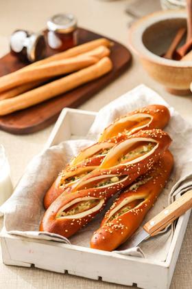 十三香香肠碱水棒