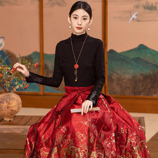 HRWZ242059 提花打底衣女2024春季上新气质时尚新中式风立领防风修身显瘦上衣 商品图1