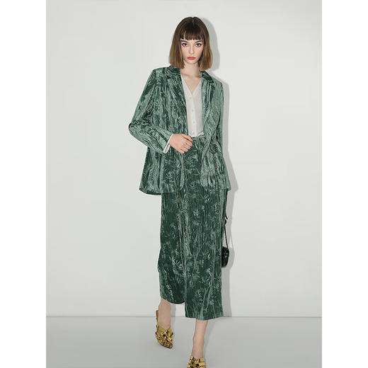 【有赞】COCOBELLA新中式竹叶拓印压褶丝绒西装女国风盘扣外套SI3007 商品图3