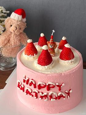 黑巢-粉嫩可爱小草莓生日蛋糕
