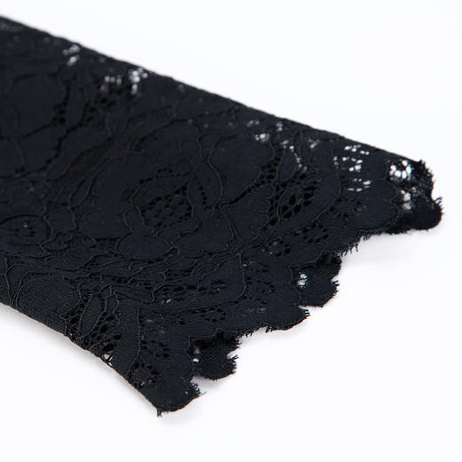 PE802斯尔丽2024新款法式浪漫蕾丝通透领口收腰连衣裙 商品图5