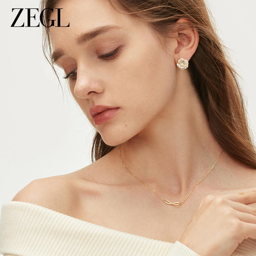 ZEGL法式山茶花朵人造珍珠耳环女高级感秋冬复古耳钉925银针耳饰 商品图3