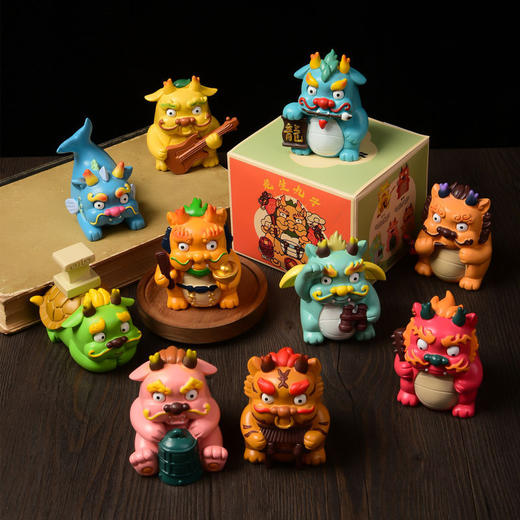 龙年限定！【国风潮玩摆件！送礼佳品】龙年生肖摆件国潮树脂手办，龙年礼物喜庆家居生肖龙吉祥物装饰摆件，树脂材质 无毒环保 色彩鲜亮 表情生动可爱 商品图0