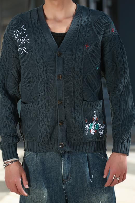 W33394716趣味刺绣针织开衫 商品图1