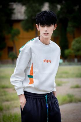 W332164170潮流色彩圆领卫衣