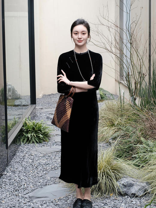 盛唐牡丹 |黑色丝绒斜襟长裙 商品图4