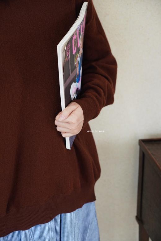 ORDINARY FITS 棕色长袖无领套头毛衣 商品图3