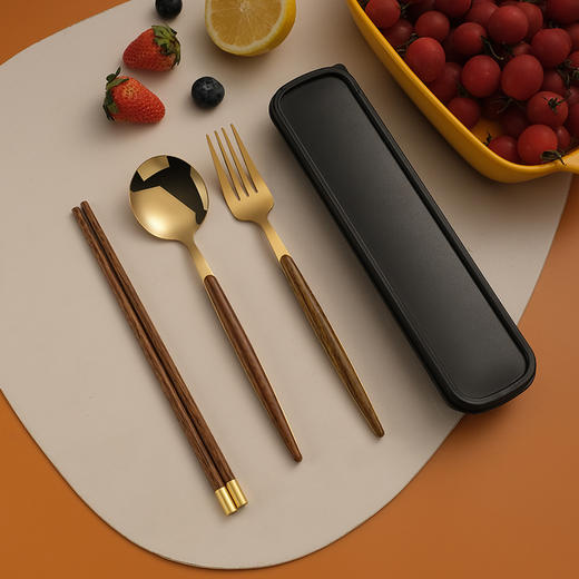 【温暖于心！便携餐具】不锈钢学生便携餐具套装，创意仿木纹葡萄牙勺叉子鸡翅木筷子三件套，手感舒适 商品图8